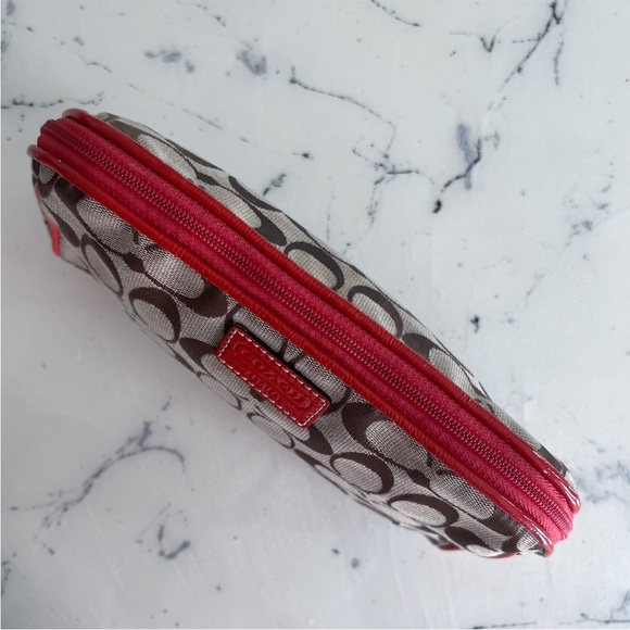 COACH CLUTCH BAG - Picture 3 of 3